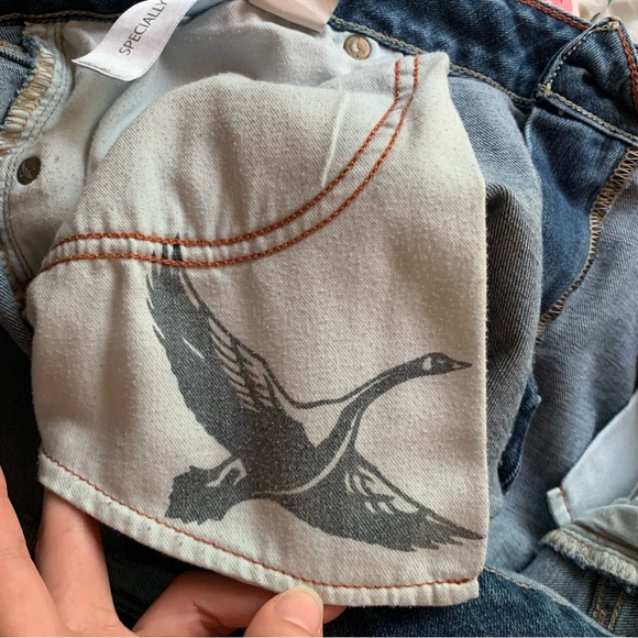 Eddie Bauer women’s size petite 16 slightly curvy boot cut medium wash jeans - Picture 11 of 15